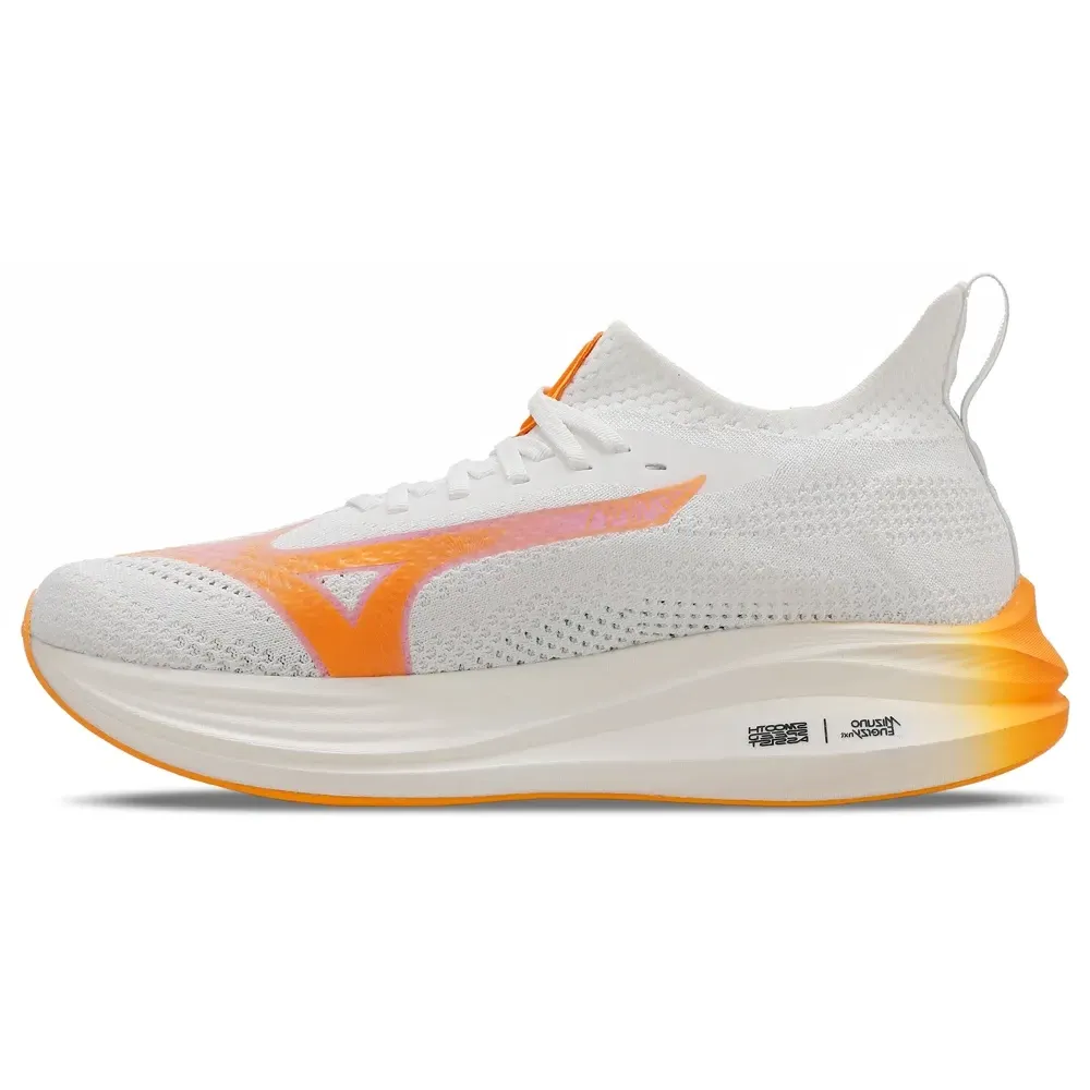 Tênis Mizuno Neo Zen unissex branco com detalhes laranja, vista lateral direita, ideal para corrida e treino